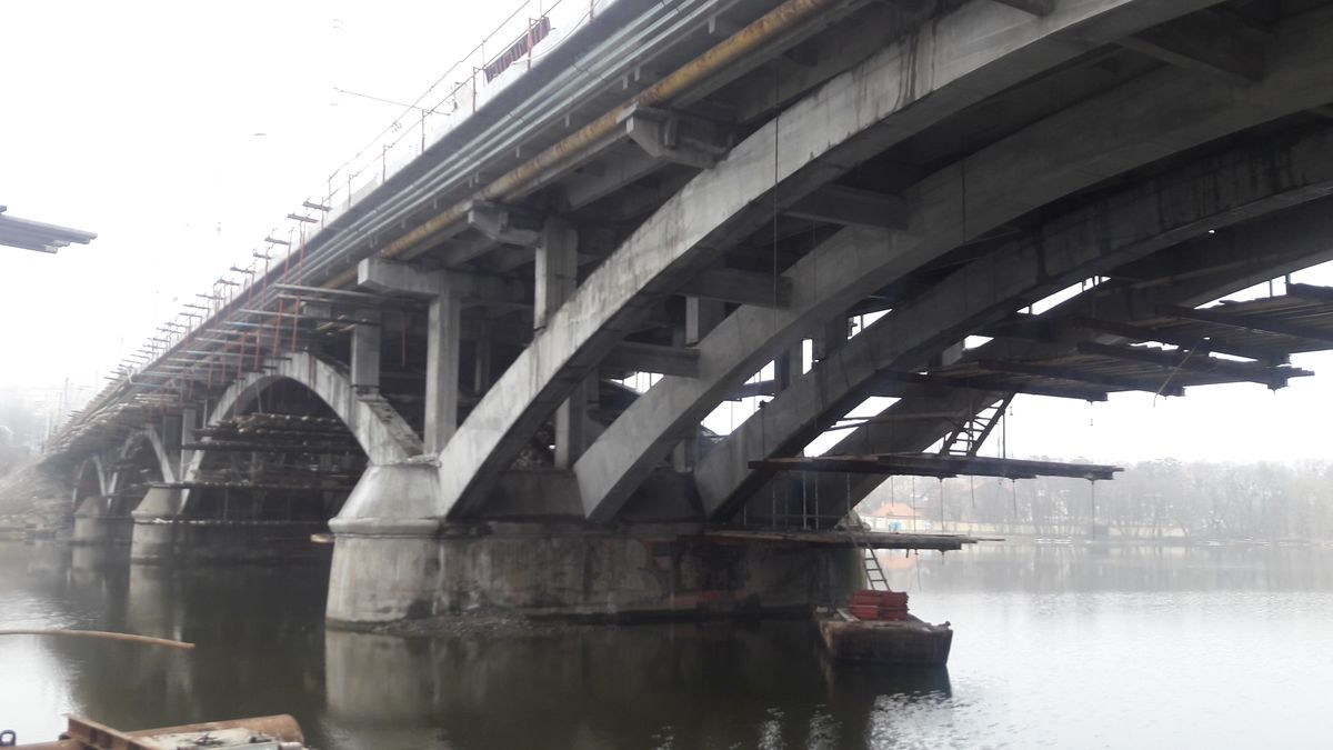 70% – готовність Київського мосту, який у Вінниці відкриють восени… (відео)