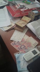 40 тисяч гривень хабара вимагав обласний чиновник у підприємця