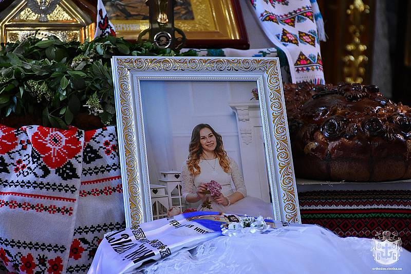 Нареченою Христовою стала 22-річна Анна з Пирогового, що під Вінницею, – дівчина померла після виснажливої важкої онкохвороби