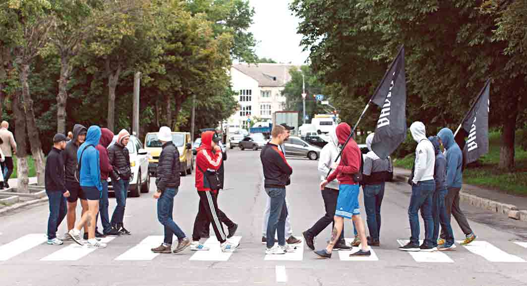 Чому активісти блокували дорогу біля «Вінницяобленерго»?