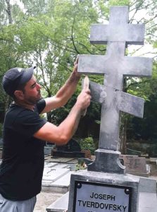 Врятували могилу героя УНР у Люксембурзі