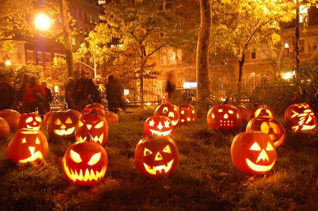 31 жовтня відзначається День всіх Святих або Halloween (Хеллоуїн)