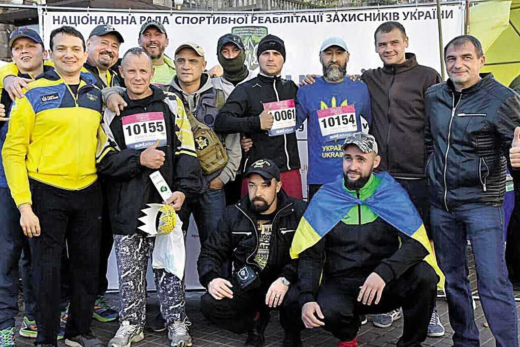 Бійці Вінниччини пробігли 10 кілометрів заради побратимів