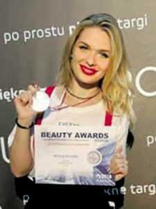 Вінничанка стала першою у міжнародному конкурсі перукарів у Польщі