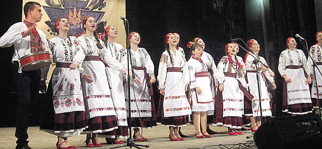 «Долучись до українського!» — закликав фестиваль «Сурми звитяги» і розвінчав вкраденого «Поручика Голіцина»