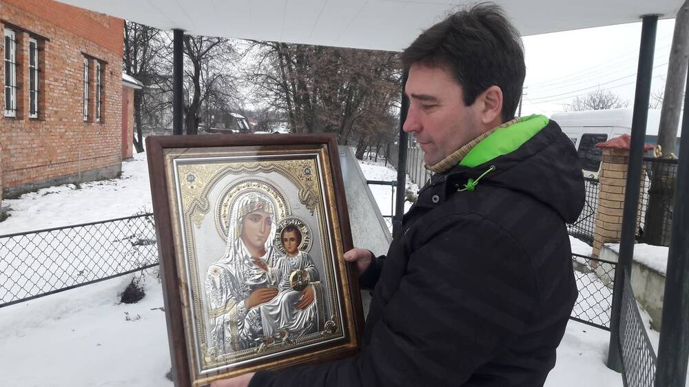 Ікону Божої матері викрали у Стрижавці, щоб залякати отця Дорофія і паству помісного храму (відео)