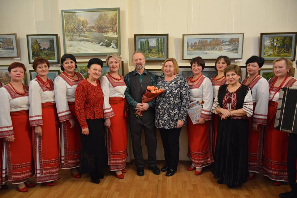 Художник з Погребищенського району створив 2500 картин і запрошує на свою нову виставку