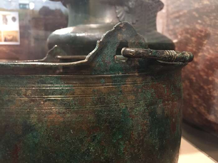 Римський посуд у подільській землі знайшли археологи