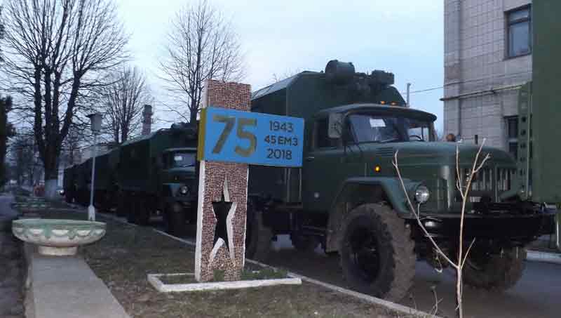 Вісім бойових машин для української армії відремонтували на 45-му заводі