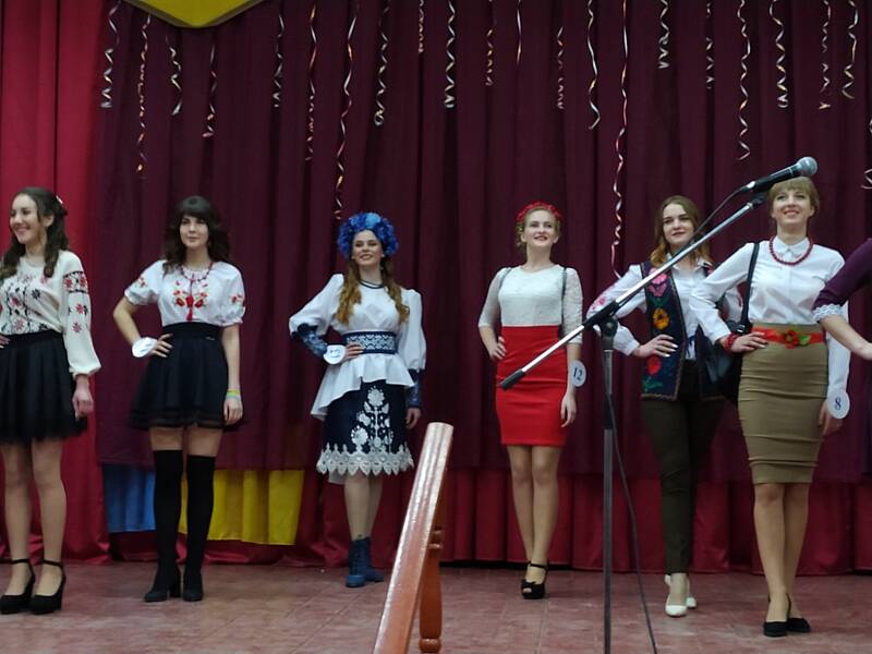 Конкурс “Старшокласниця-2019” провели на Козятинщині