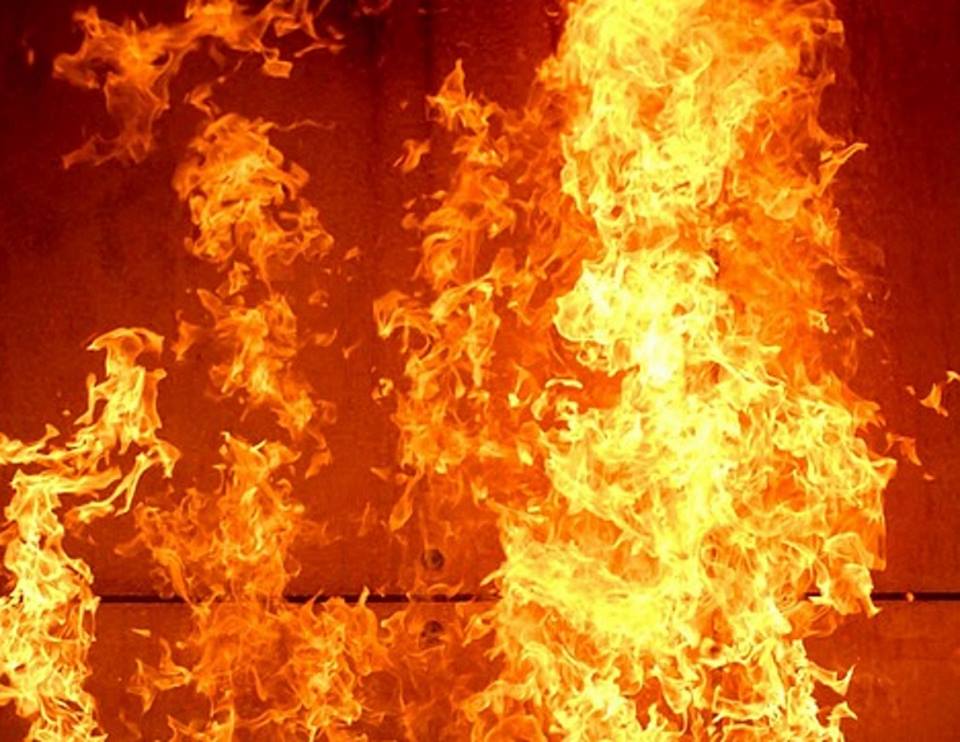 Підпалили офіс геокадастру у Мурованих Курилівцях