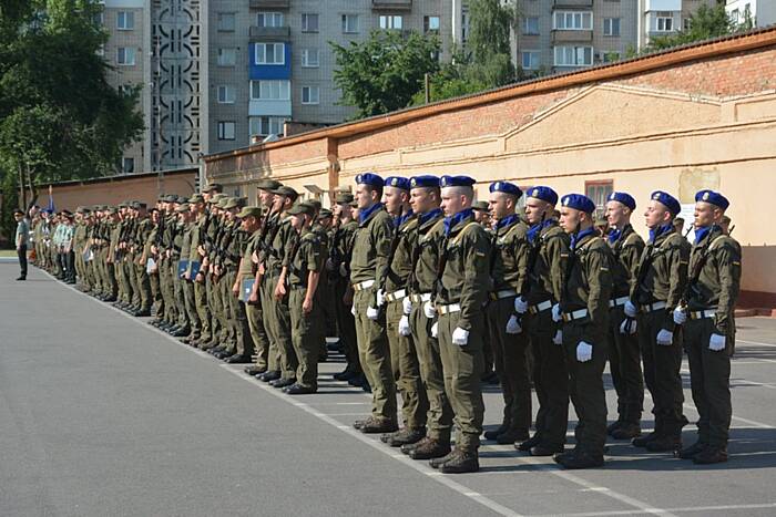 Присягу на вірність Україні склали вінницькі строковики