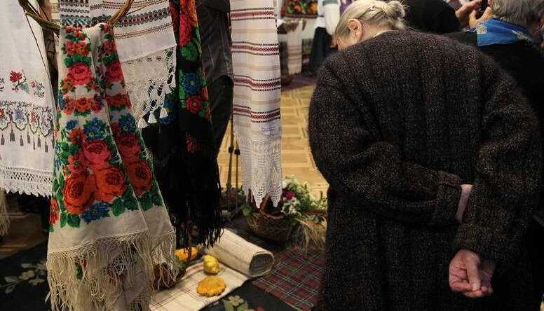 На честь села Рогізка відкрили виставку у столиці