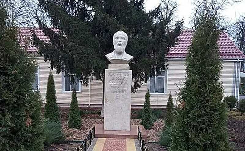 Відкрили пам’ятник відомому мікробіологу Заболотному