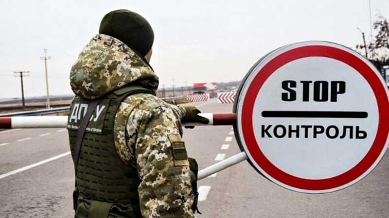 На кордоні України з Польщею утворились кілометрові авточерги