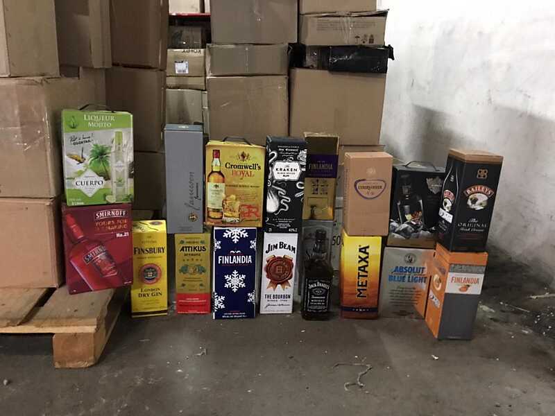 700 посилок із «паленим» алкоголем – 12 тон фасильфікату і контрабанди вилучили в Могилеві-Подільському