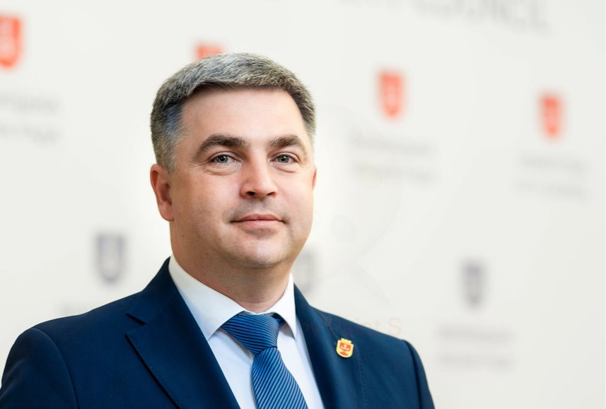 Віталій Погосян йде із посади директора департаменту економіки і інвестицій ВМР