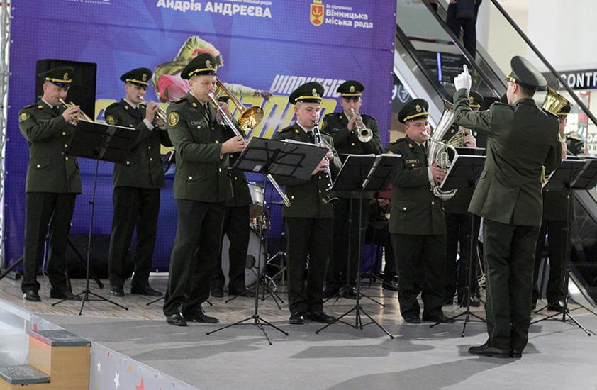 «Щедрик» у виконанні духового оркестру військової частини 3008