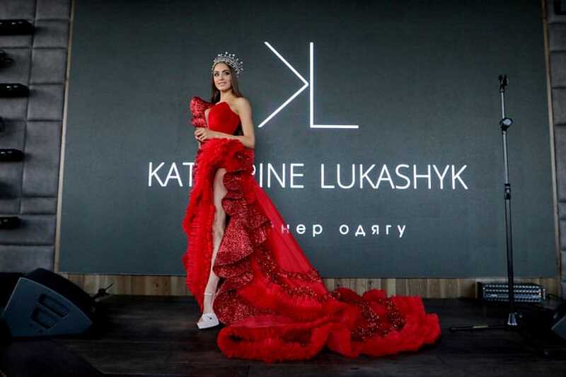 У сукні від вінницької дизайнерки Маргарита Паша потрапила до ТОП-40 найкрасивіших світу