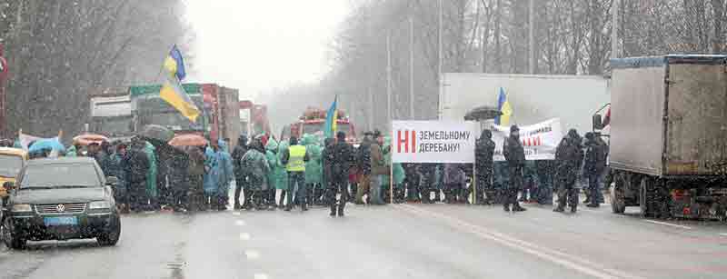 Трасу М12 в середу 12 лютого перекриють мешканці Гранова, Михайлівки та Семирічки через проблеми з ОТГ