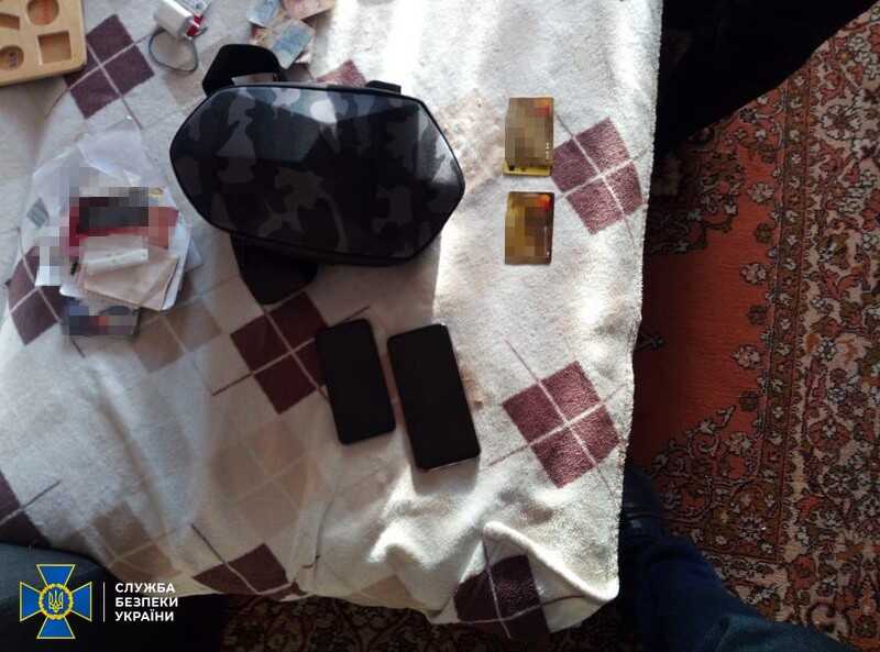 СБУ затримала у Вінниці чоловіка, що продавав кодграбери