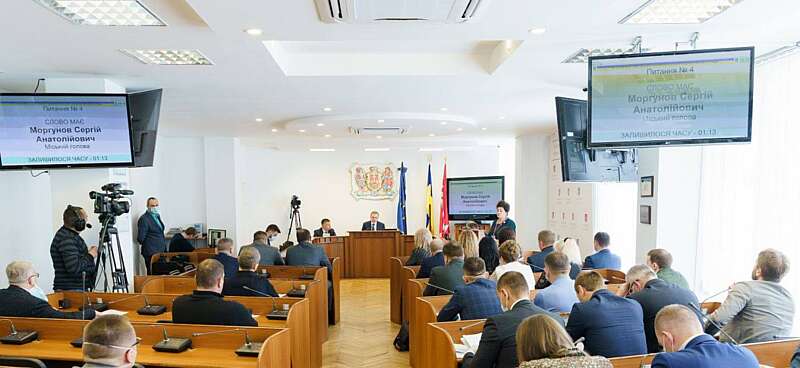 22 травня у фіналі карантину депутати Вінниці зберуться на сесію. Мають розглянути 73 питання…