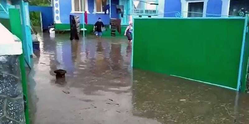 5 хат та 8 городів затопило у Клембівці на Ямпільщині сильною зливою (відео)