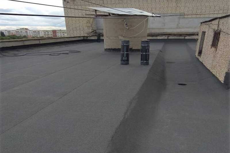 У Вінниці оновлюють покрівлі багатоповерхівок