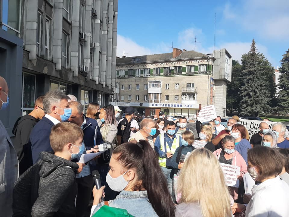 Що вирішив мітинг дачників під мерією у Вінниці які перекрили сьогодні Соборну!?