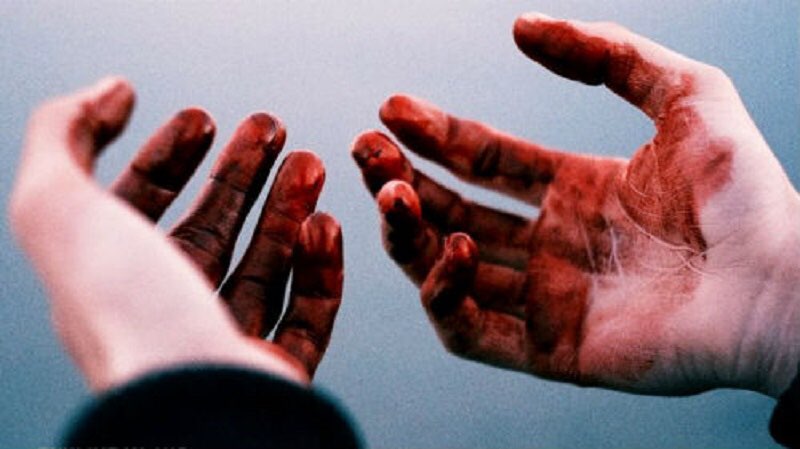 На Вінниччині чоловік убив кохану кочергою: знущався над тілом, а потім викинув у полі