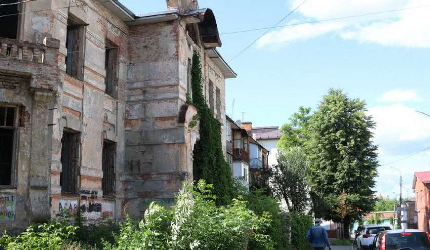 Штаб Петлюри та історичну пошту віддали Вінниці у власність міської ОТГ 