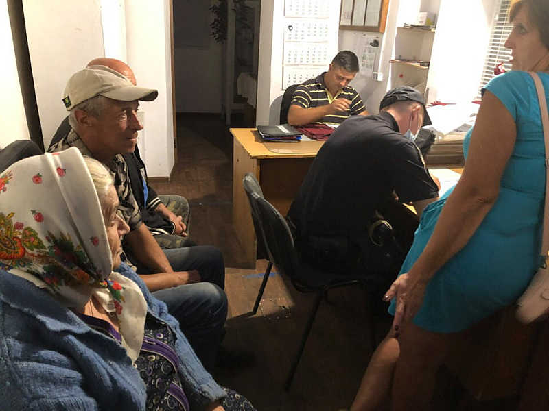 Чому вночі у Теплику викликали поліцію до дорожників?