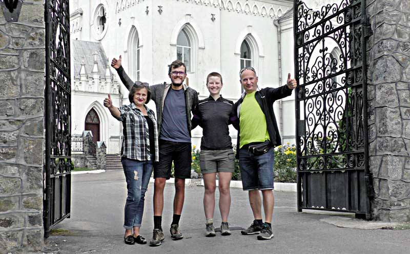Велотуристи, які здійснюють велопробіг Франція – Австралія, відвідали Бар на Вінниччині