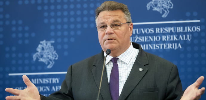 Боротьба Зеленського з Порошенком має не дуже добрий запах – міністр закордонних справ Литви