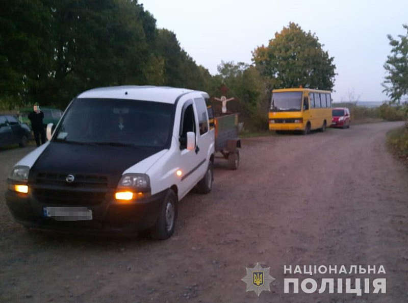 Вінницька поліція розслідує обставини автотрощі, в якій травмувався неповнолітній