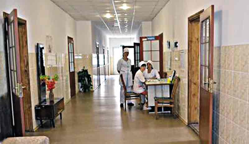 Колектив Жмеринської лікарні звинувачує головного лікаря у фінансових зловживаннях