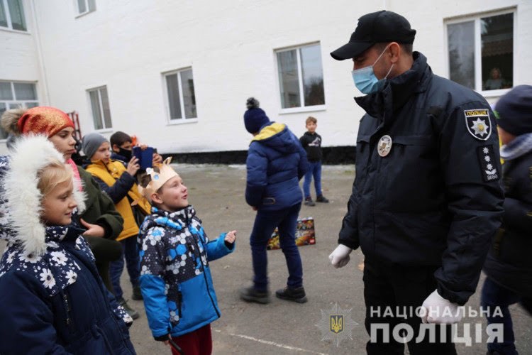 Поліцейські влаштували свято 10-річному Дмитрику