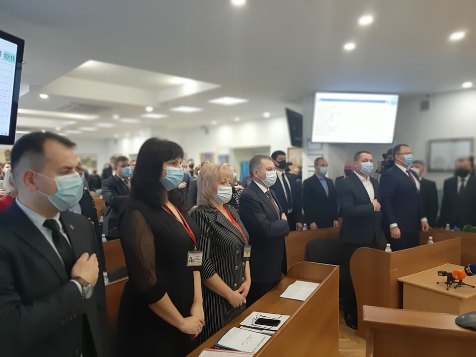Сьогодні на сесію міської ради у Вінниці прийшли 51 депутат нового скликання… (відео)