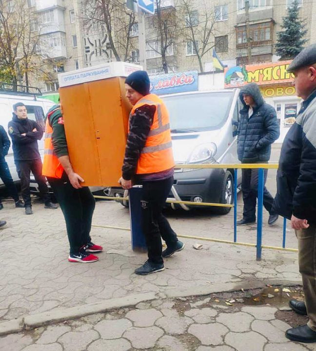Новий мер Могилева-Подільського наказав демонтувати паркомати, за які місто доплачувало 55 тисяч щорічно