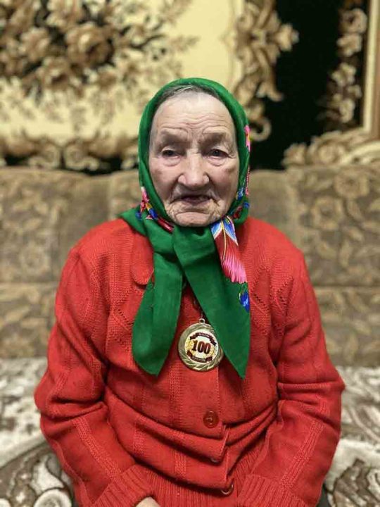 Жодного разу не лежала у лікарні 100-річна бабуся із Зозова