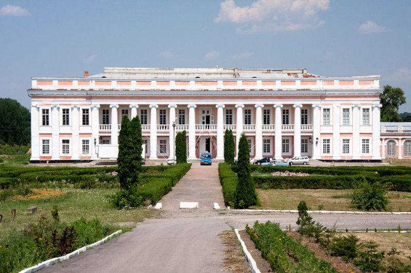Роботи щодо реставрації палацу Потоцьких зупинятись не будуть – каже нардеп Лариса Білозір