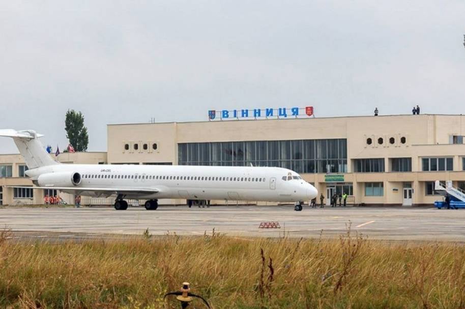 604 мільйони на реконструкцію аеропорту Вінниця таки знайшли в держбюджеті 2021… Це менше 30% від того, що планували…