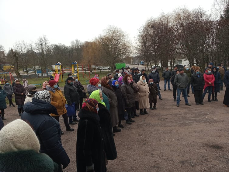 У Дзюнькові люди виступили проти призначеного старости. Чи зважить на це керівництво територіальної громади?