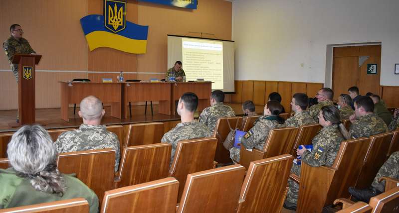 На базі вінницького військкомату проведено інструкторсько-методичне заняття
