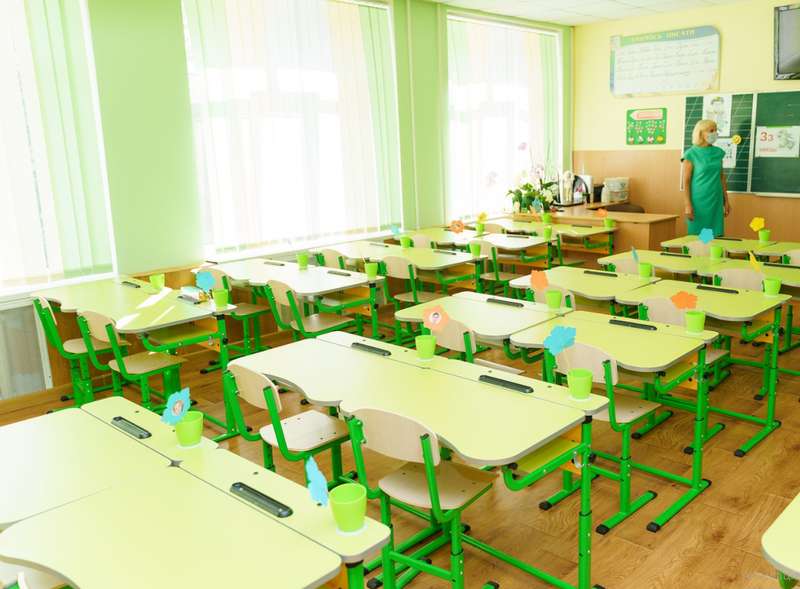 З понеділка у школах міста відновиться навчання у звичайному режимі – з дотриманням усіх протиепідемічних вимог
