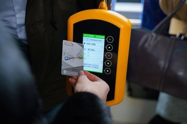 Петицію вінничанина про повернення готівкового розрахунку в транспорті розгляне міська рада