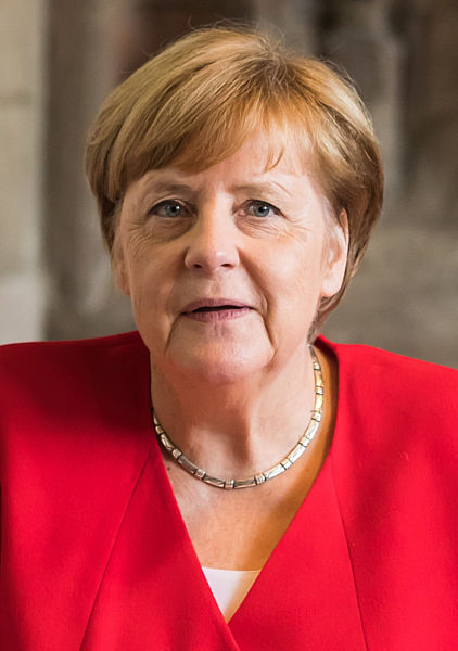 – Ця жінка варта 6 млн. чоловіків – так оцінили Меркель. Німеччина попрощалася з Меркель – шість хвилин плескала вся країна