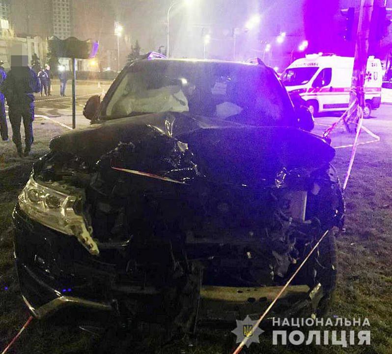 П’яний експоліцейський охорони з Вінниччини на «Toyota Land Cruiser 200» влаштував смертельну ДТП. У селі шоковані і кажуть, що він працював із дуже «поважними людьми» у Києві