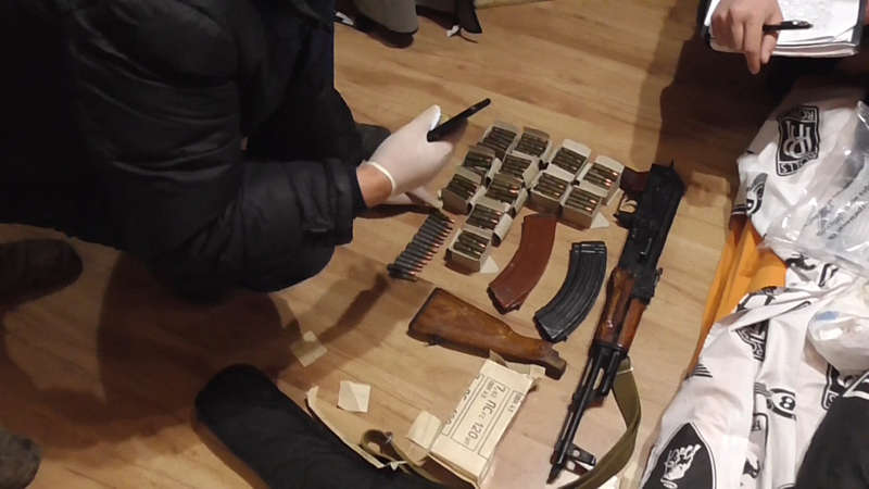 У вінницького кримінального авторитета вилучили зброю та бойові патрони