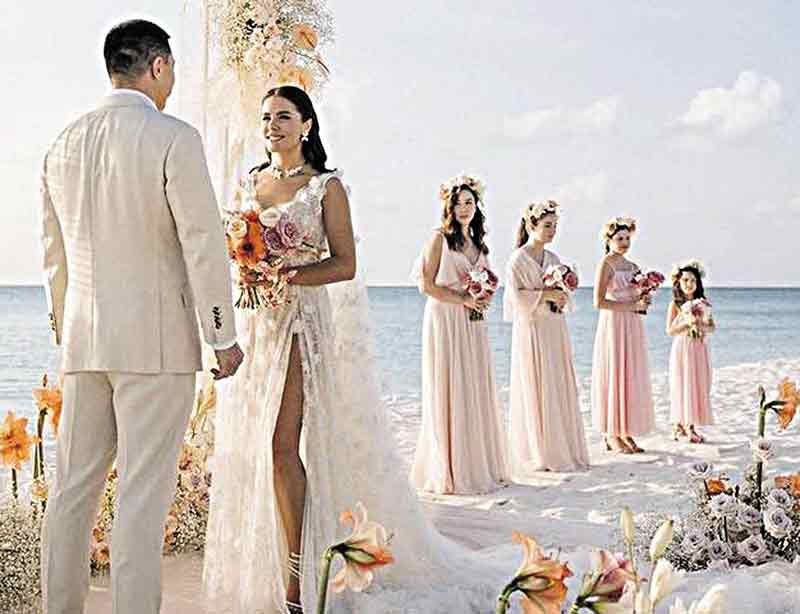 Вінницька телезірка вийшла заміж за мільярдера Алмаза з Казахстану. На весіллі співали Dan Balan і Monatik